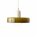 taklampa i modern design med vit topp och grön skärm på vit bakgrund