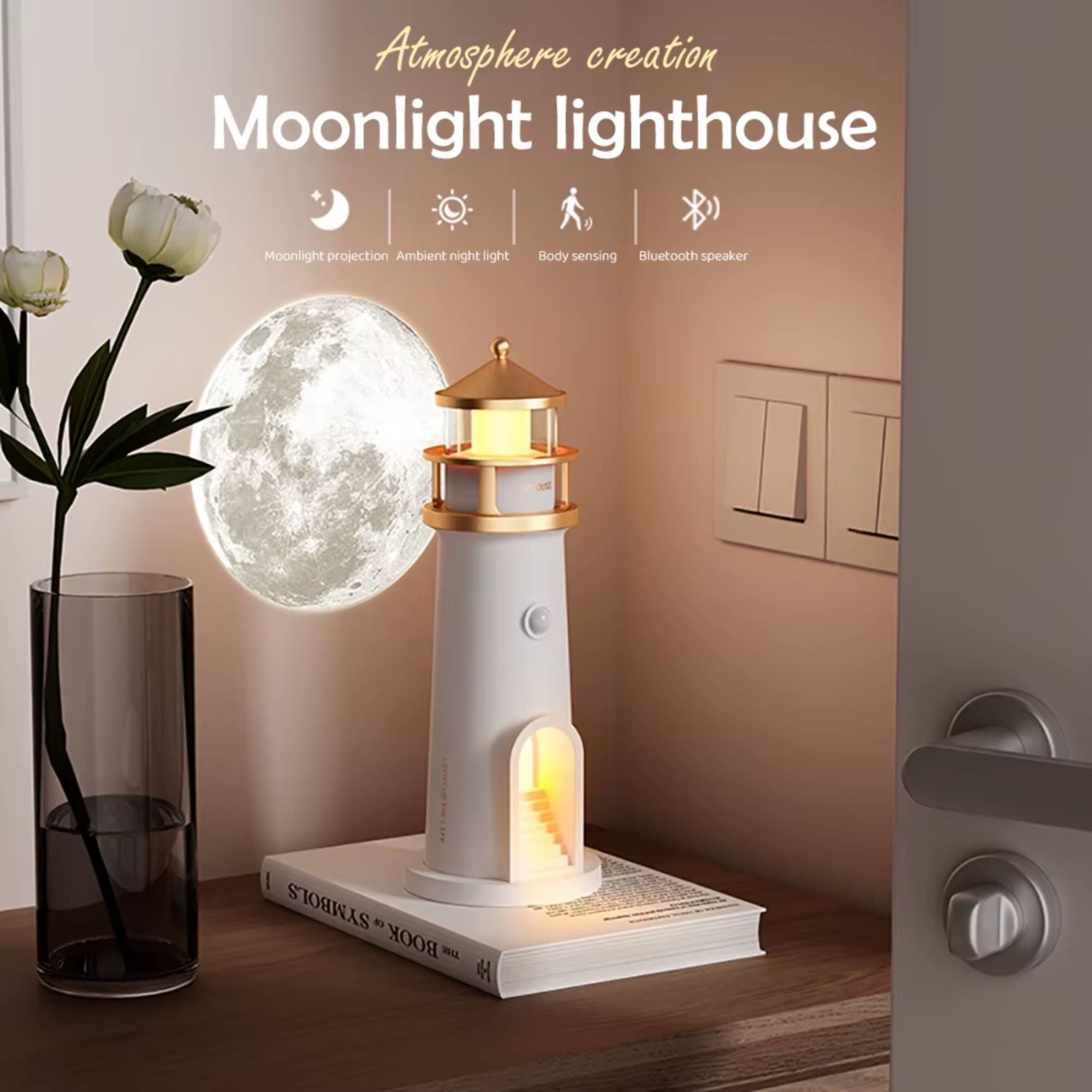 Barn nattlampa med månljusprojektion och varm ambient belysning i stilren lighthouse design, perfekt för mysig atmosfär i barnrum