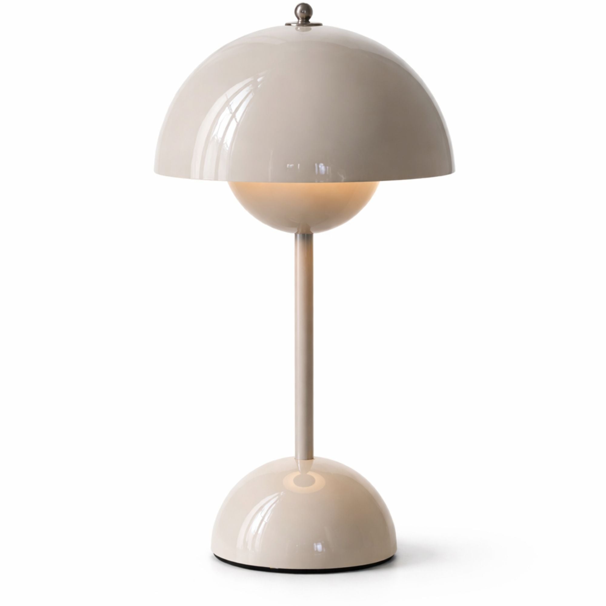 Portabel retro bordslampa i grå metall med LED och tre ljusfärger på vit bakgrund