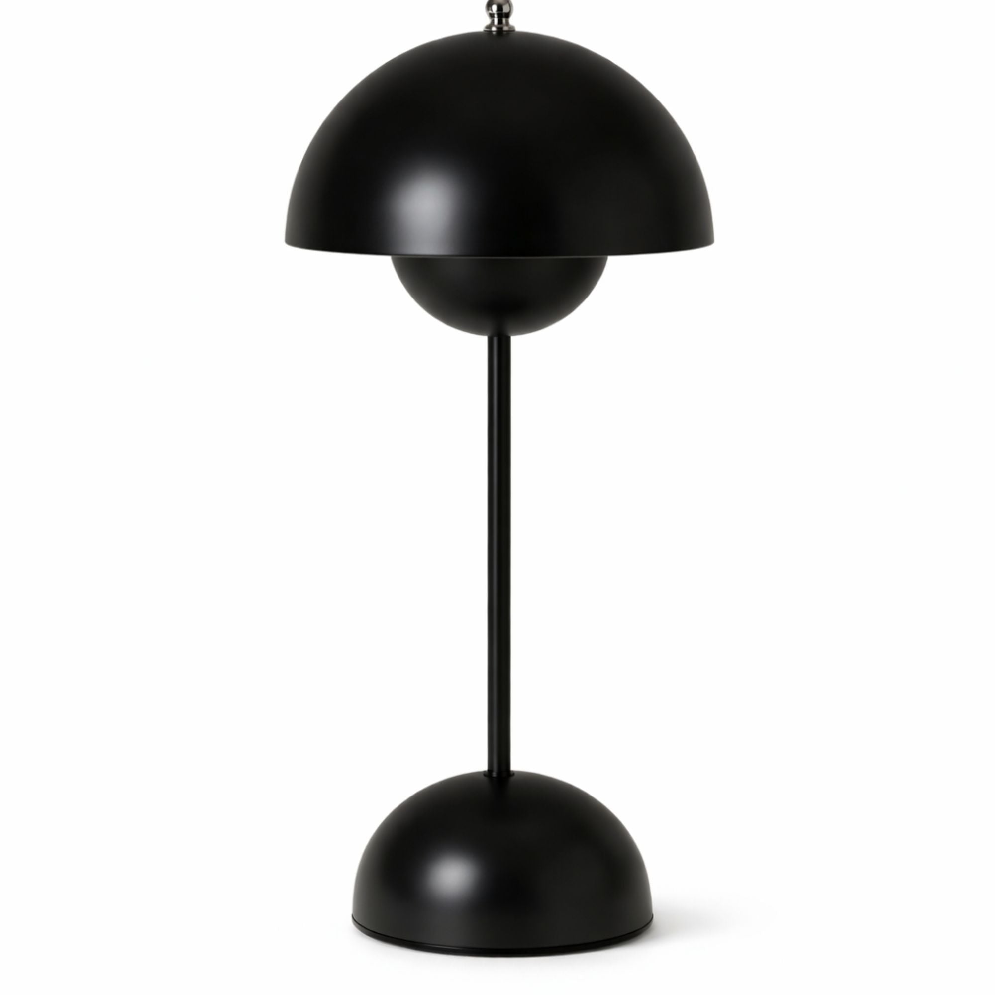 Portabel retro bordslampa i svart metall med LED och tre ljusfärger på vit bakgrund