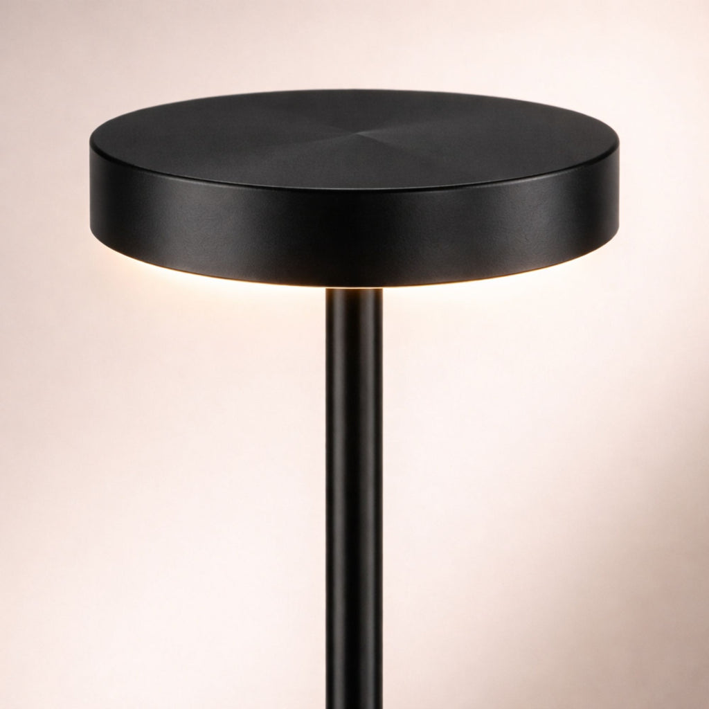 Bordslampa LED i svartfärgad metall med dimbar touchkontroll och modern design