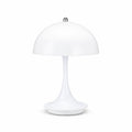 Vit portabel LED bordslampa i svampdesign med vit skärm på vit bakgrund