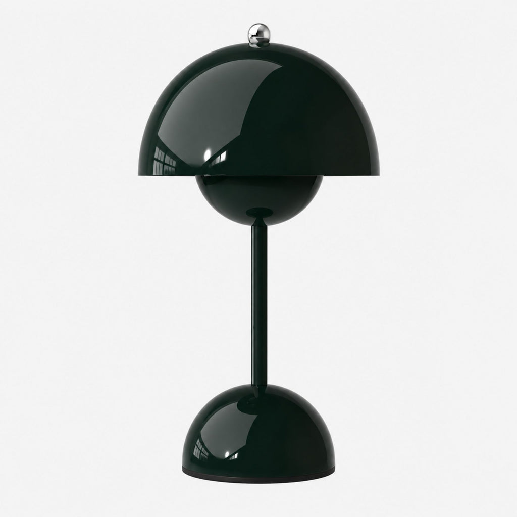 Flowerbud portabel bordslampa i grön färg med blank finish.