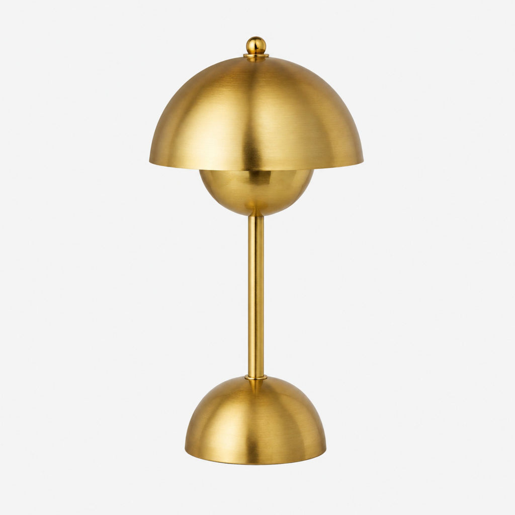 Portabel bordslampa Flowerbud i guld med uppladdningsbart batteri och touchdimmer.