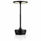 uppladdningsbar-led-bordslampa-svart-metall-vit-bakgrund.jpg