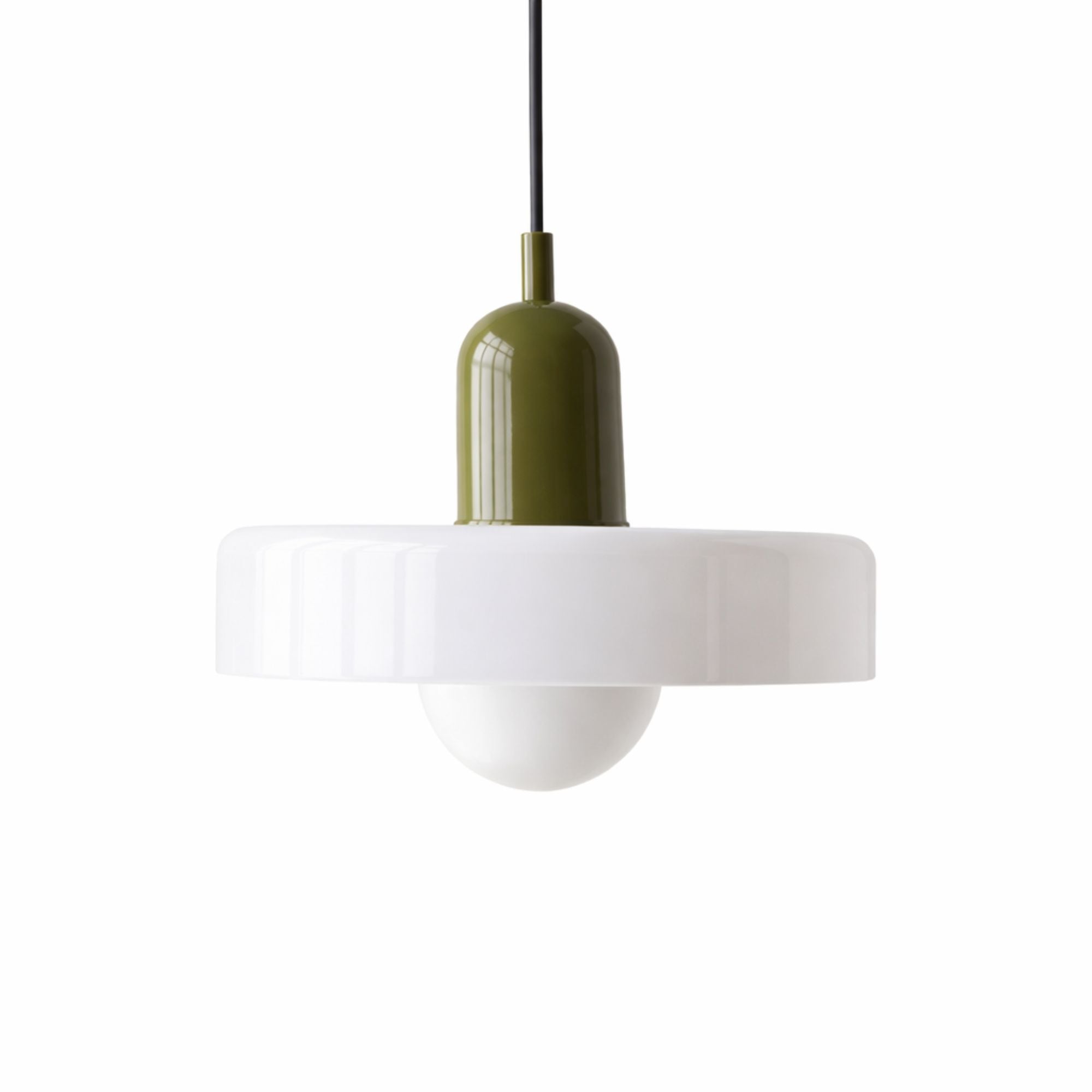 taklampa i minimalistisk design med vit skärm och grön topp på vit bakgrund